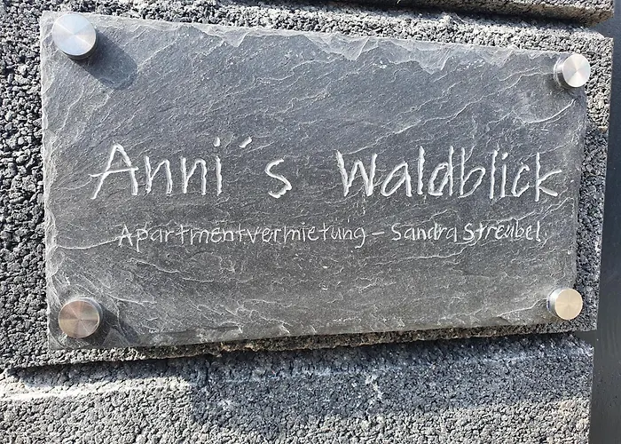 Anni\'S Waldblick